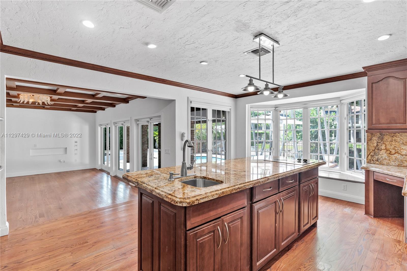 CORAL GABLES RIVIERA SEC - Residential