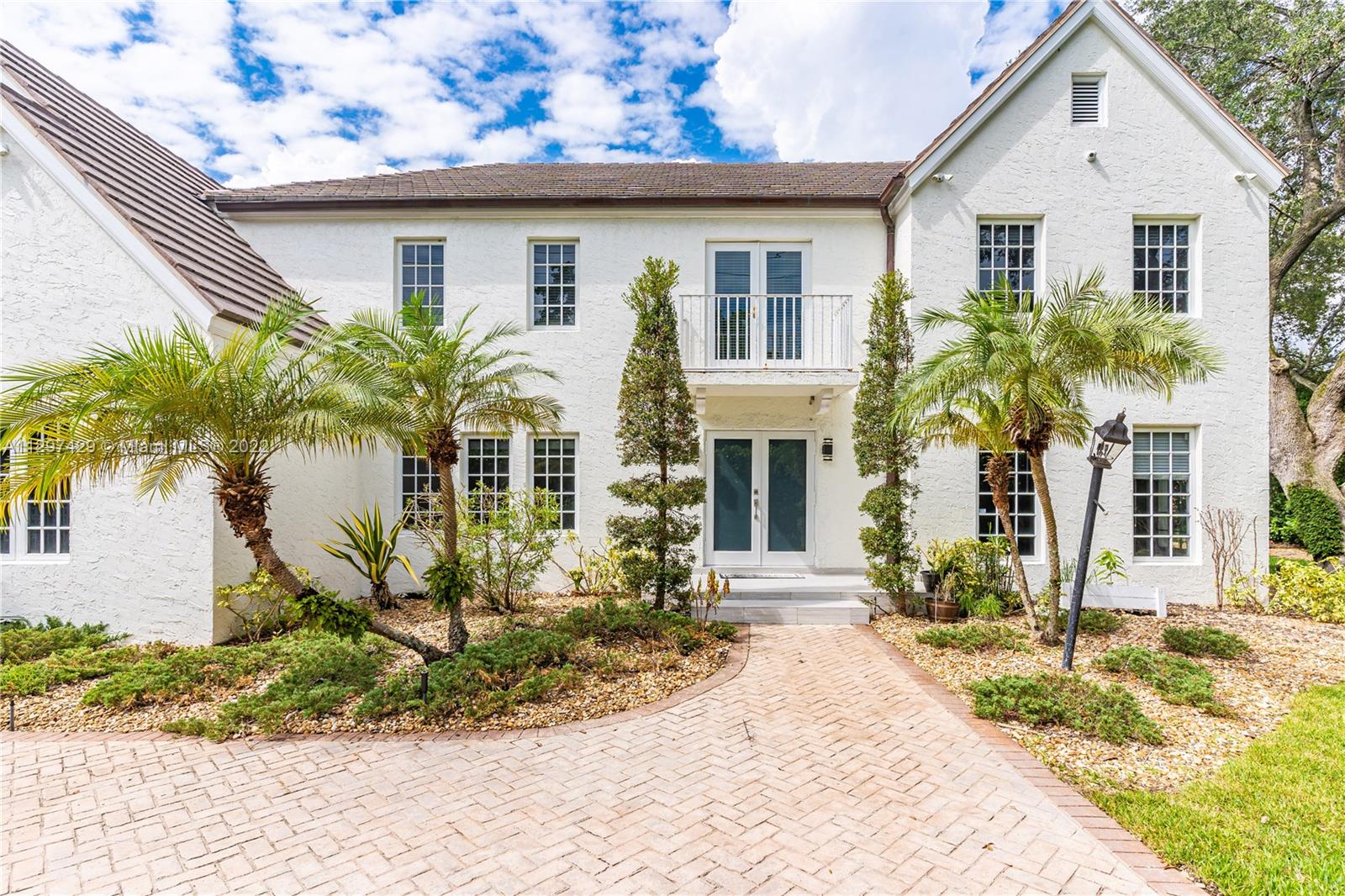 CORAL GABLES RIVIERA SEC - Residential