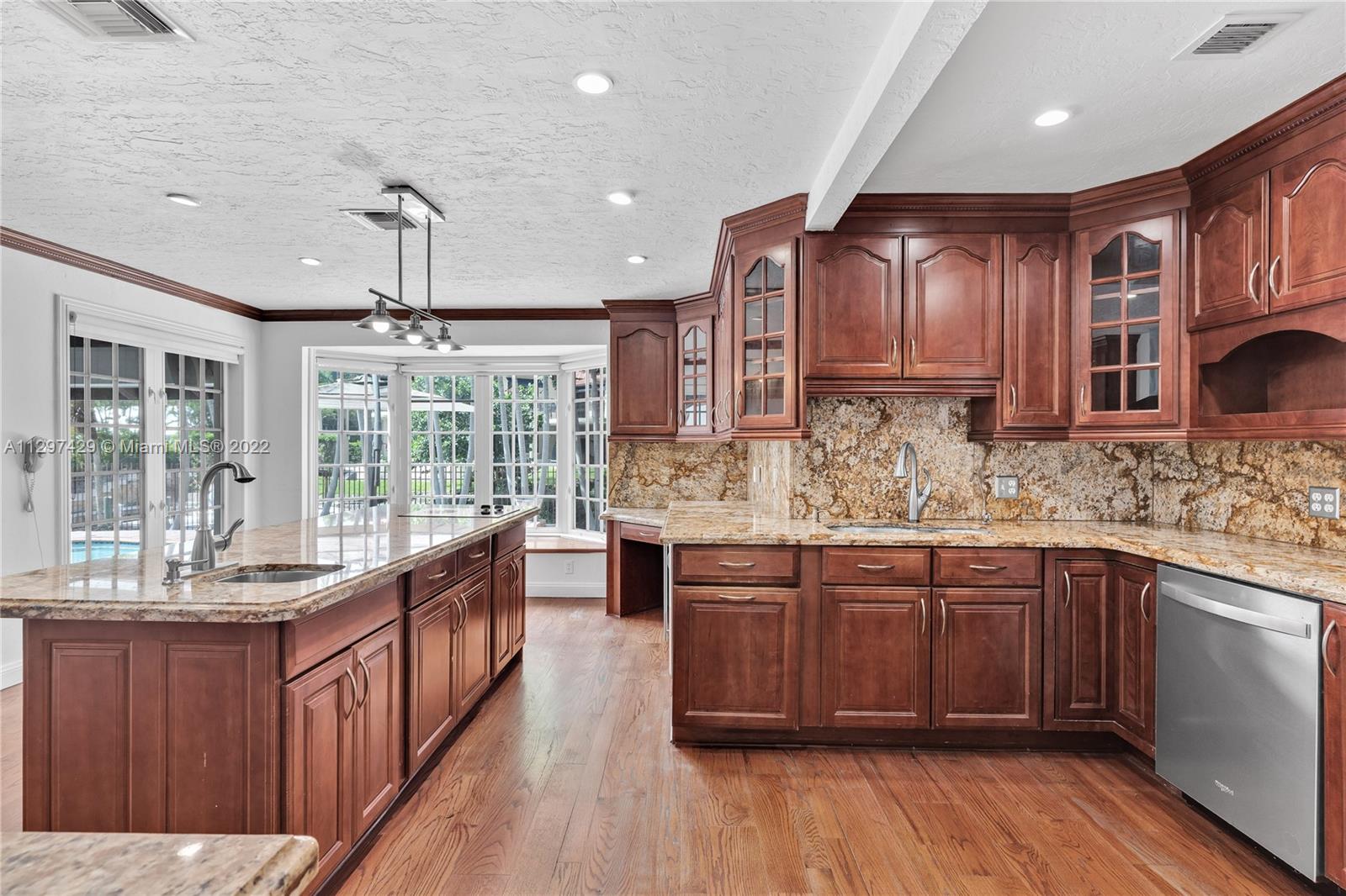 CORAL GABLES RIVIERA SEC - Residential