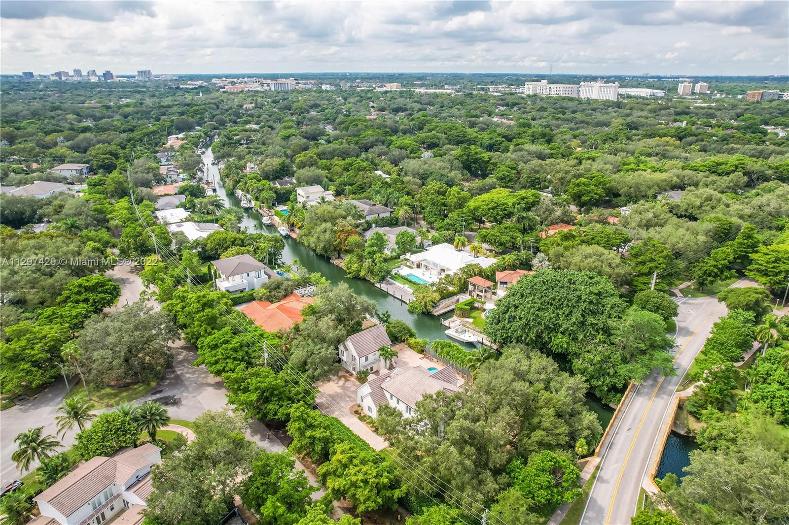 CORAL GABLES RIVIERA SEC - Residential