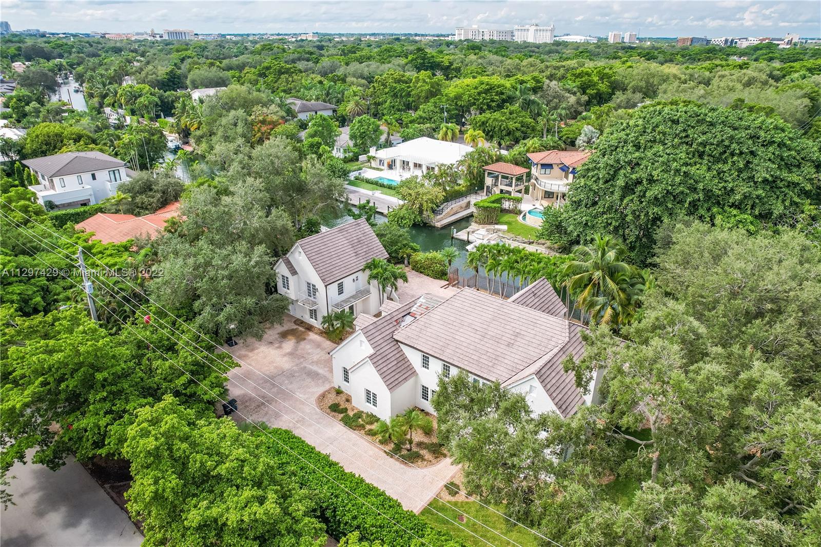 CORAL GABLES RIVIERA SEC - Residential