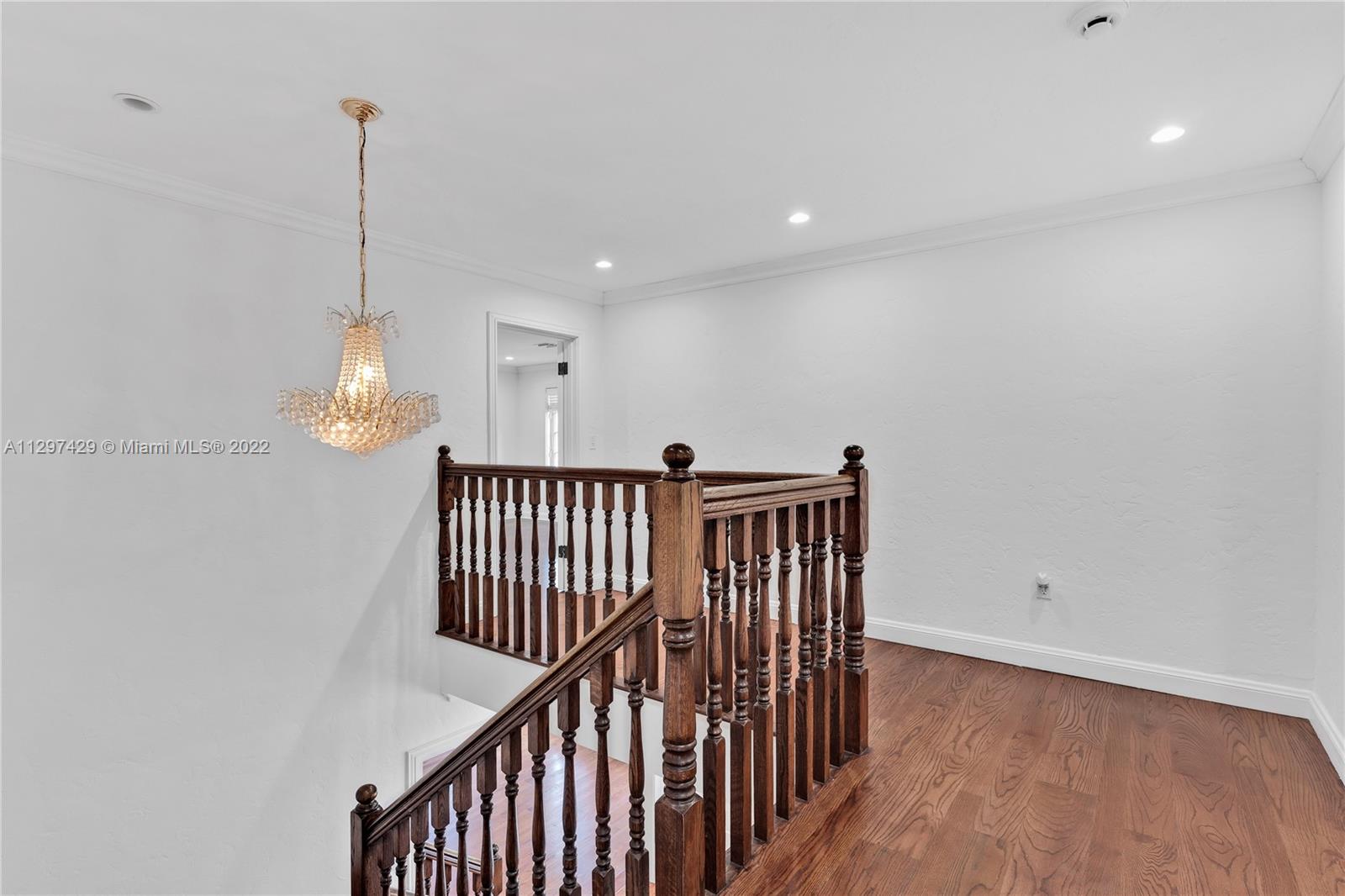 CORAL GABLES RIVIERA SEC - Residential