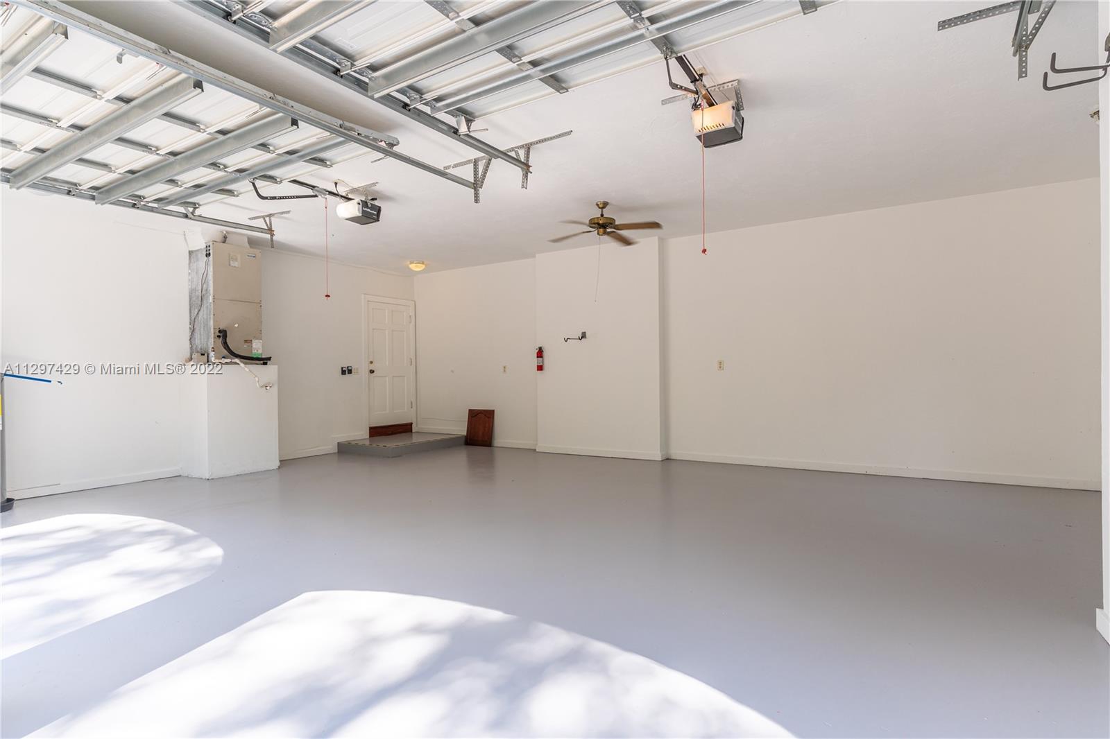 CORAL GABLES RIVIERA SEC - Residential