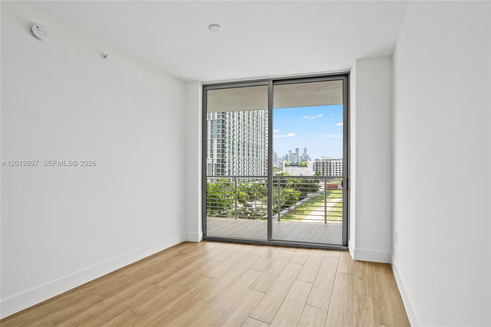 BUENA VISTA WEST - Residential