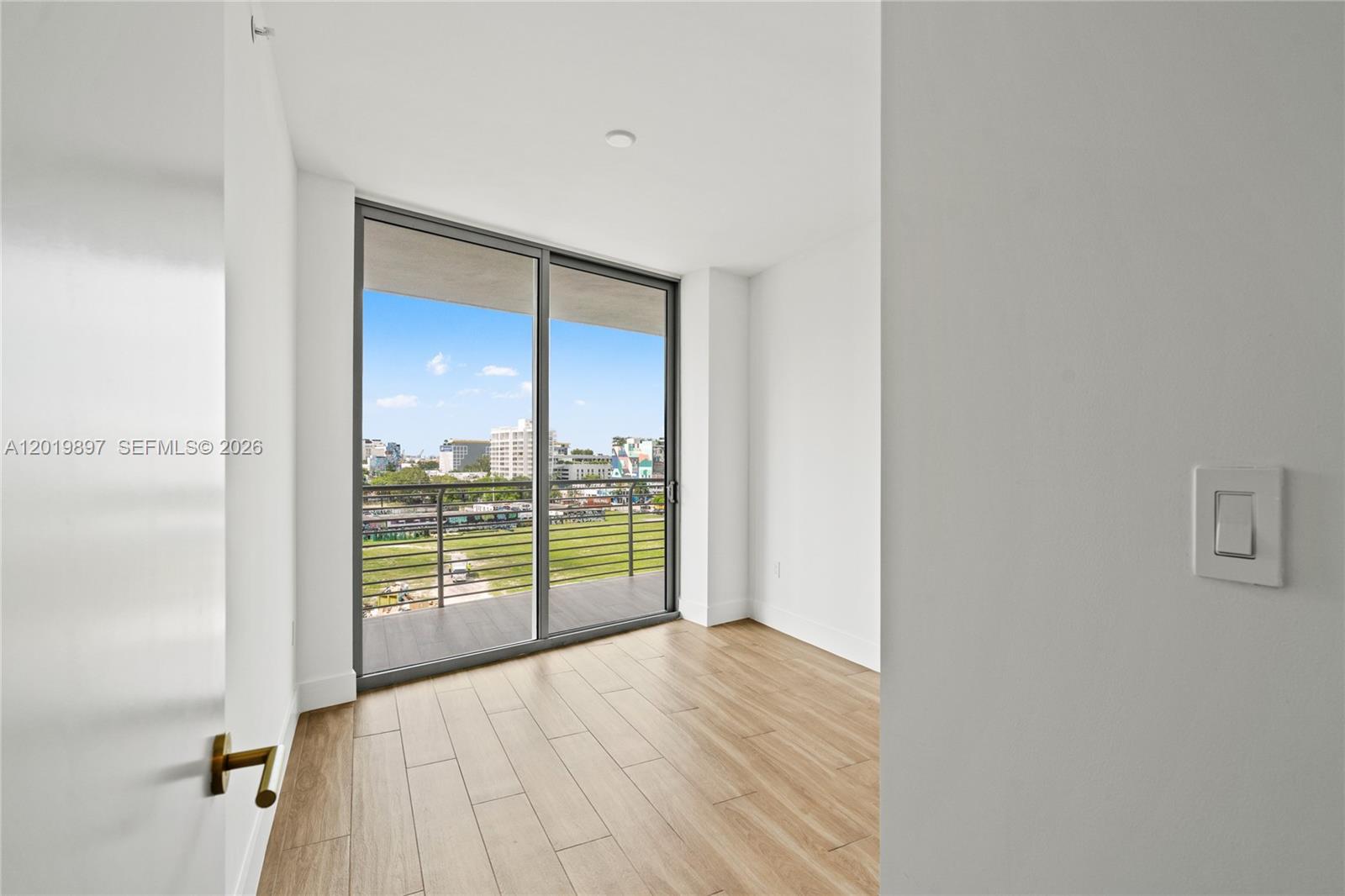 BUENA VISTA WEST - Residential