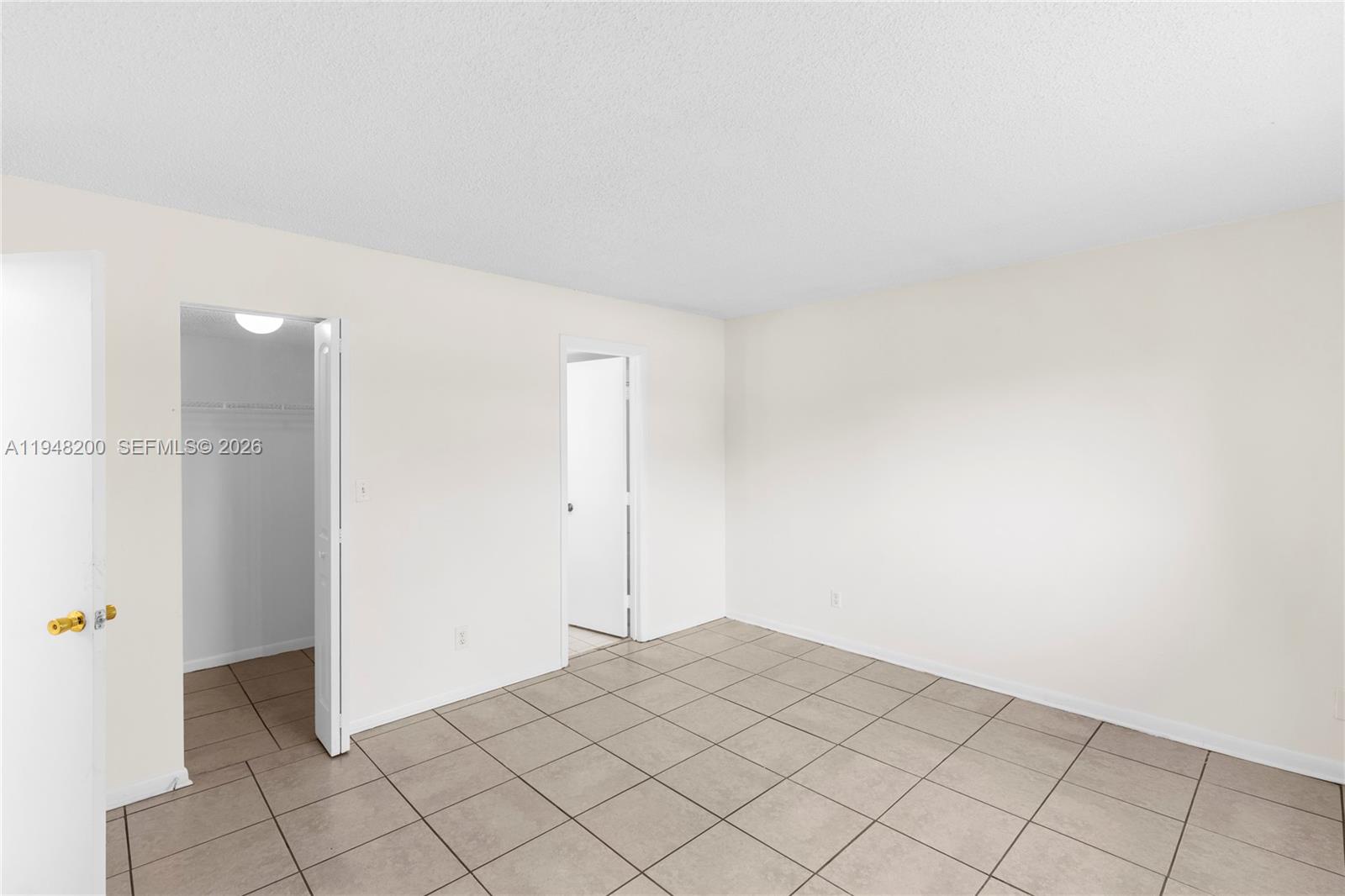 COURTYARDS AT DAVIE CONDO - Residential