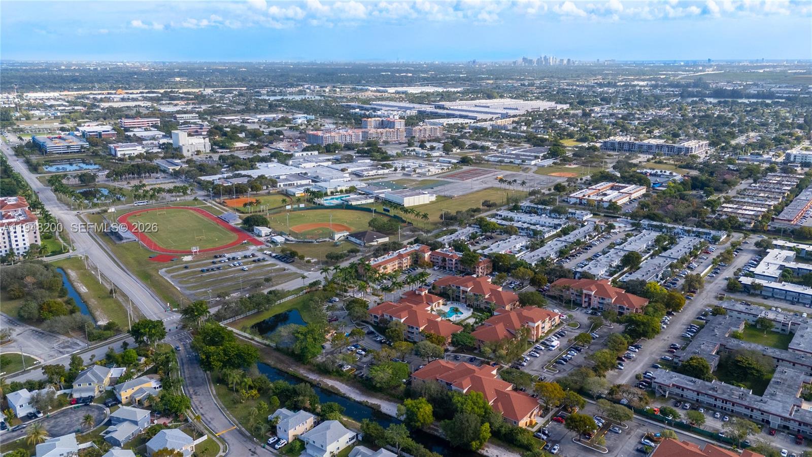 COURTYARDS AT DAVIE CONDO - Residential