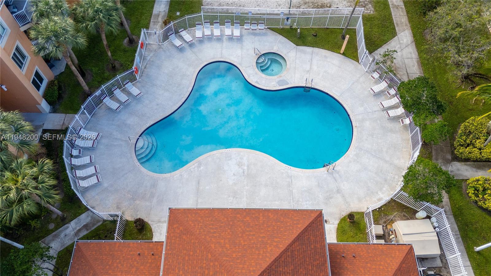 COURTYARDS AT DAVIE CONDO - Residential