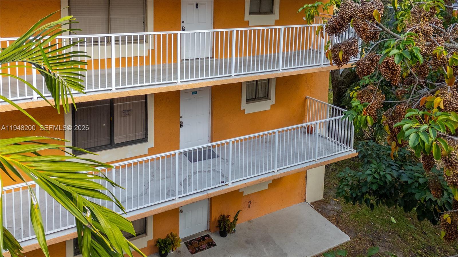 COURTYARDS AT DAVIE CONDO - Residential