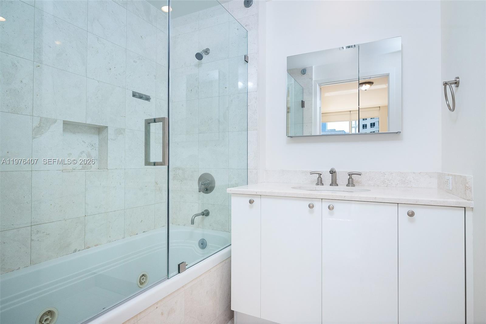 CARBONELL CONDO - Residential