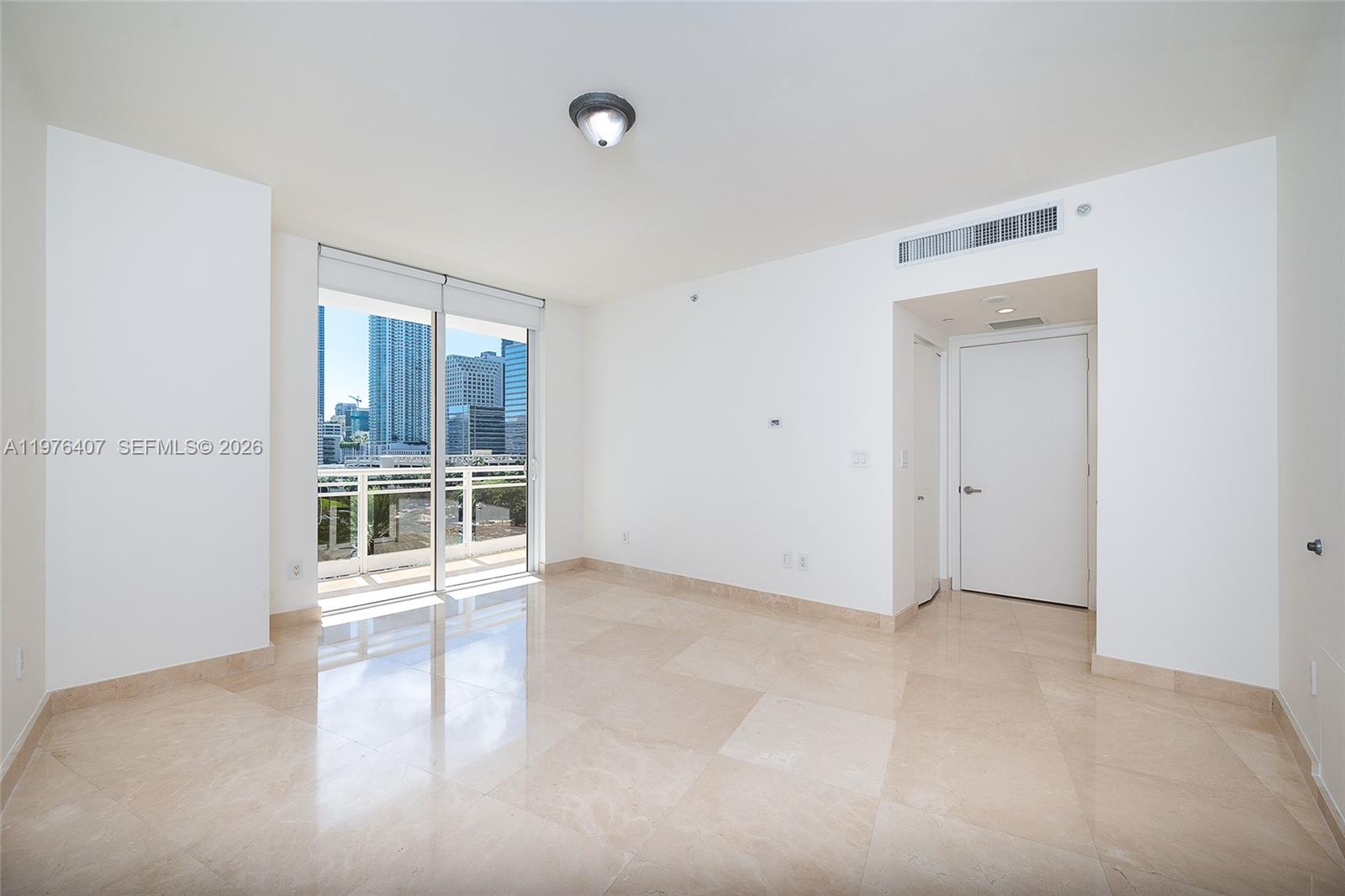 CARBONELL CONDO - Residential