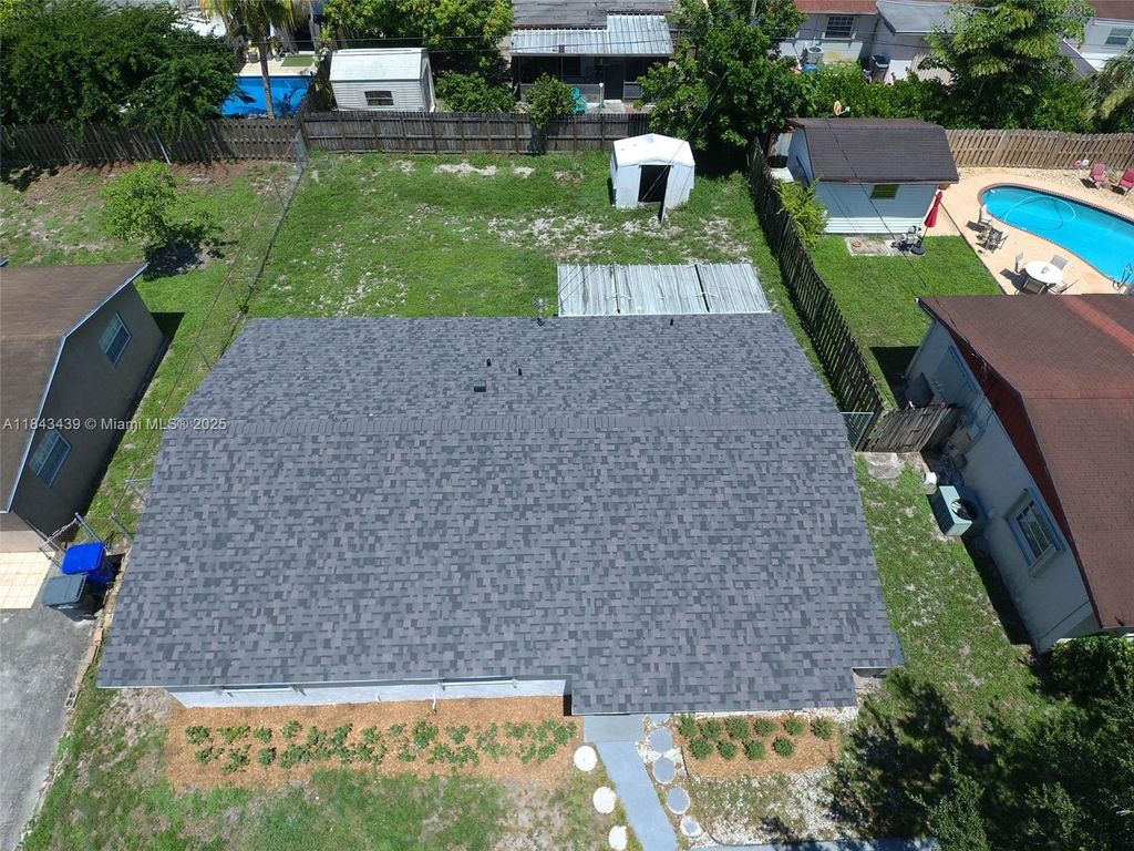 Photo of 3041 N 74th Ave, Hollywood, FL 33024 (MLS # A11843439)