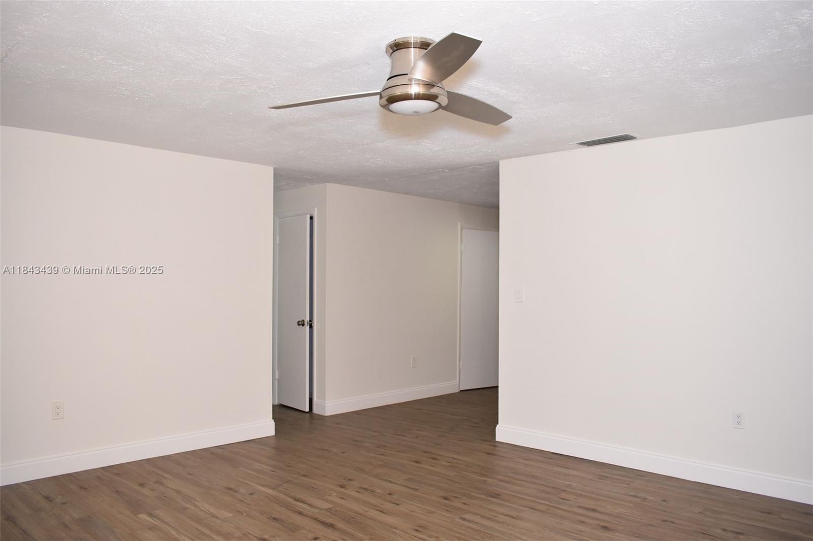 DRIFTWOOD ESTATES NO 2 - Residential