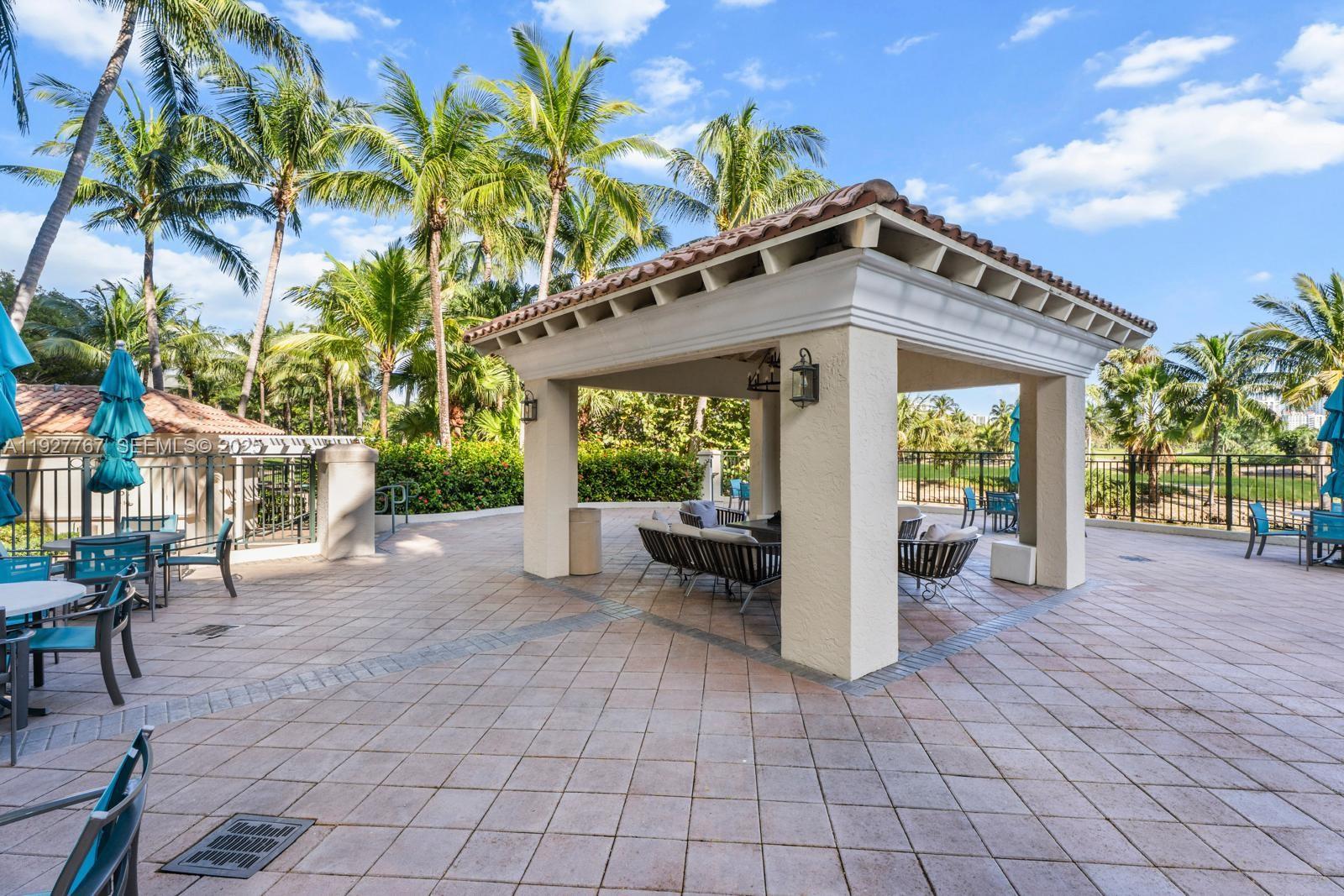 TURNBERRY ON THE GREEN - Residential