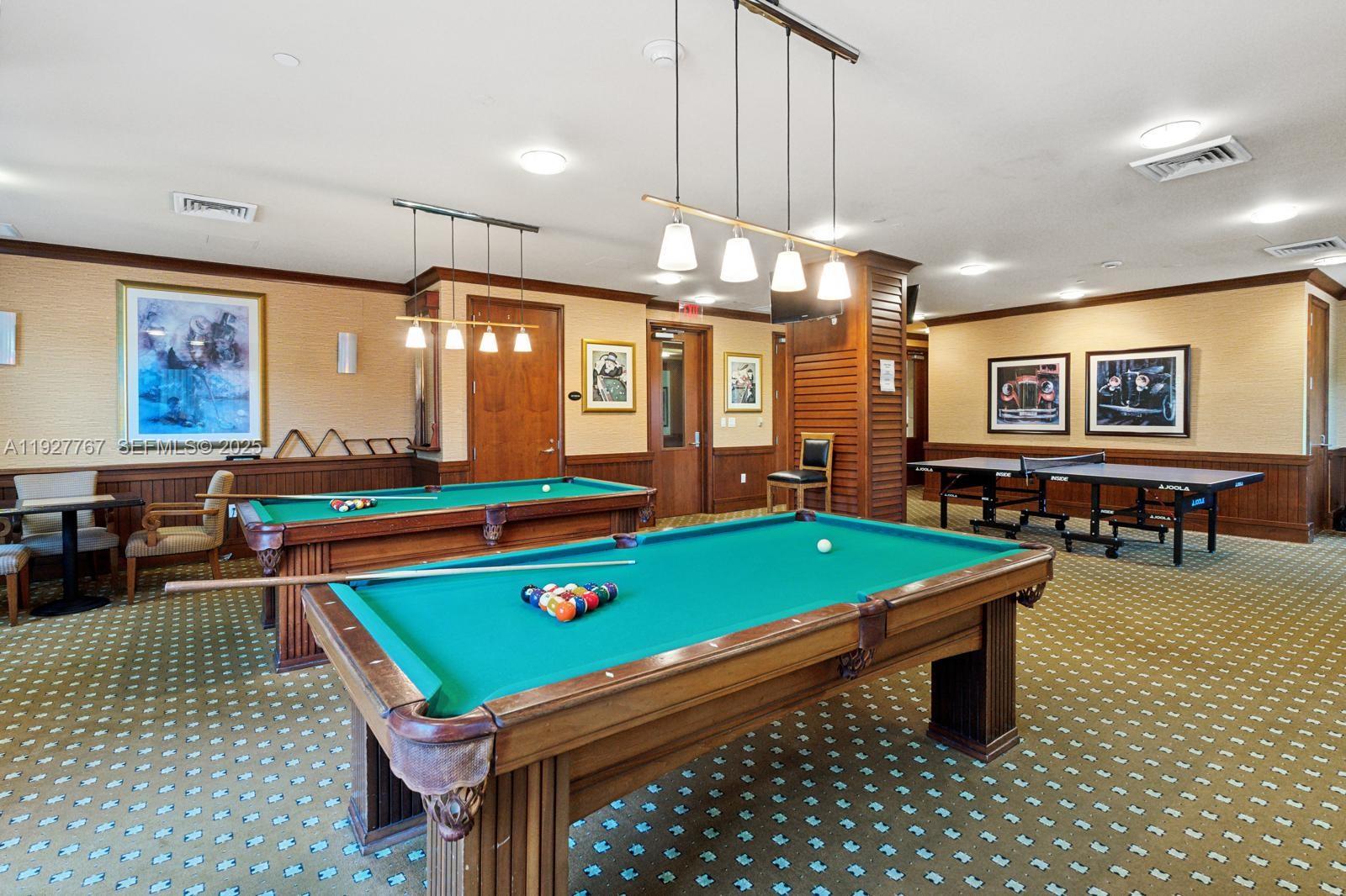 TURNBERRY ON THE GREEN - Residential