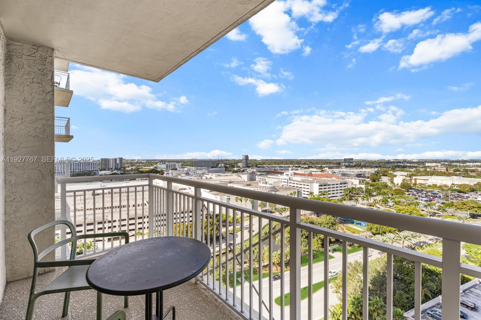 TURNBERRY ON THE GREEN - Residential