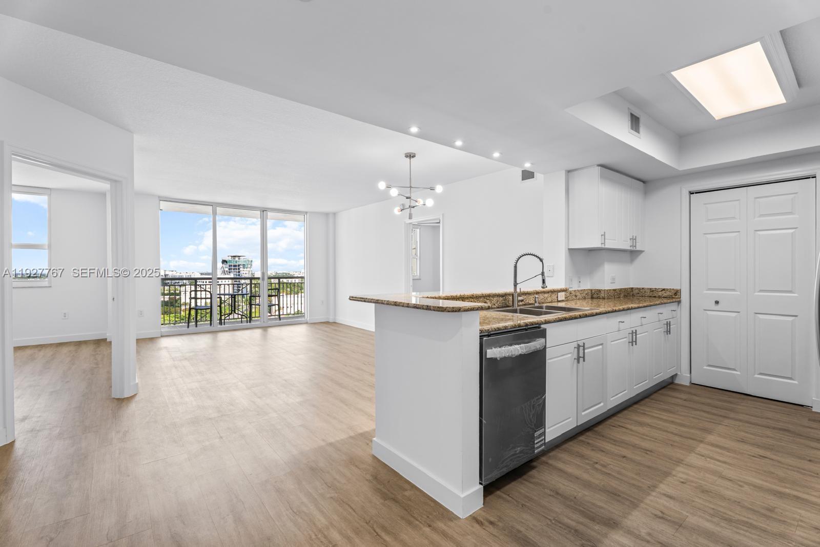 TURNBERRY ON THE GREEN - Residential