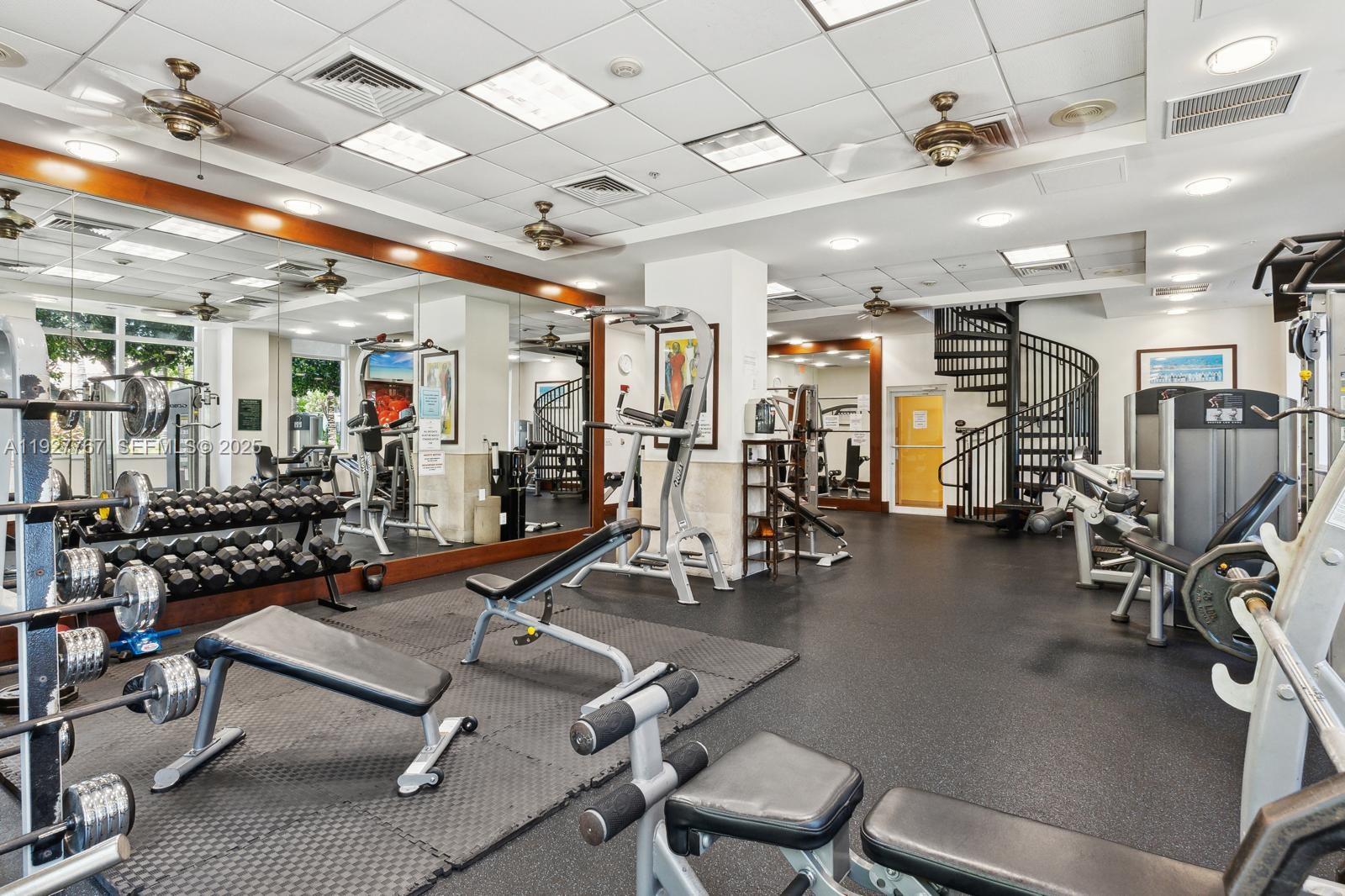 TURNBERRY ON THE GREEN - Residential