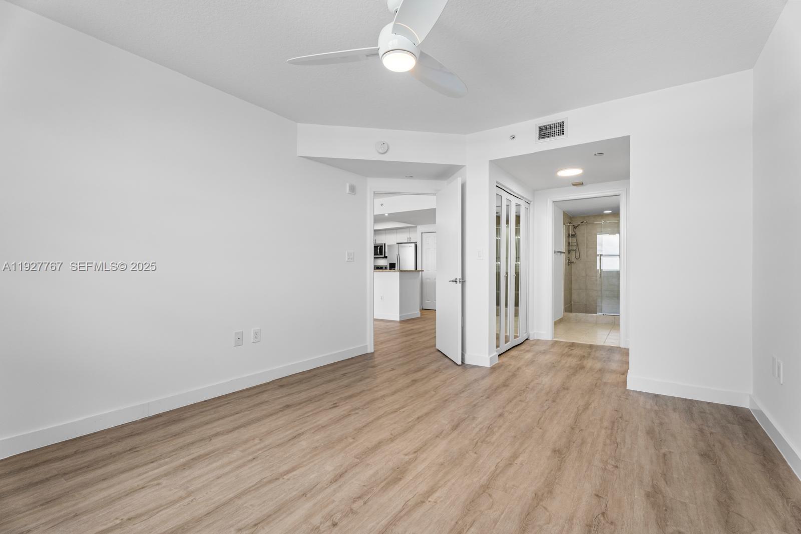 TURNBERRY ON THE GREEN - Residential