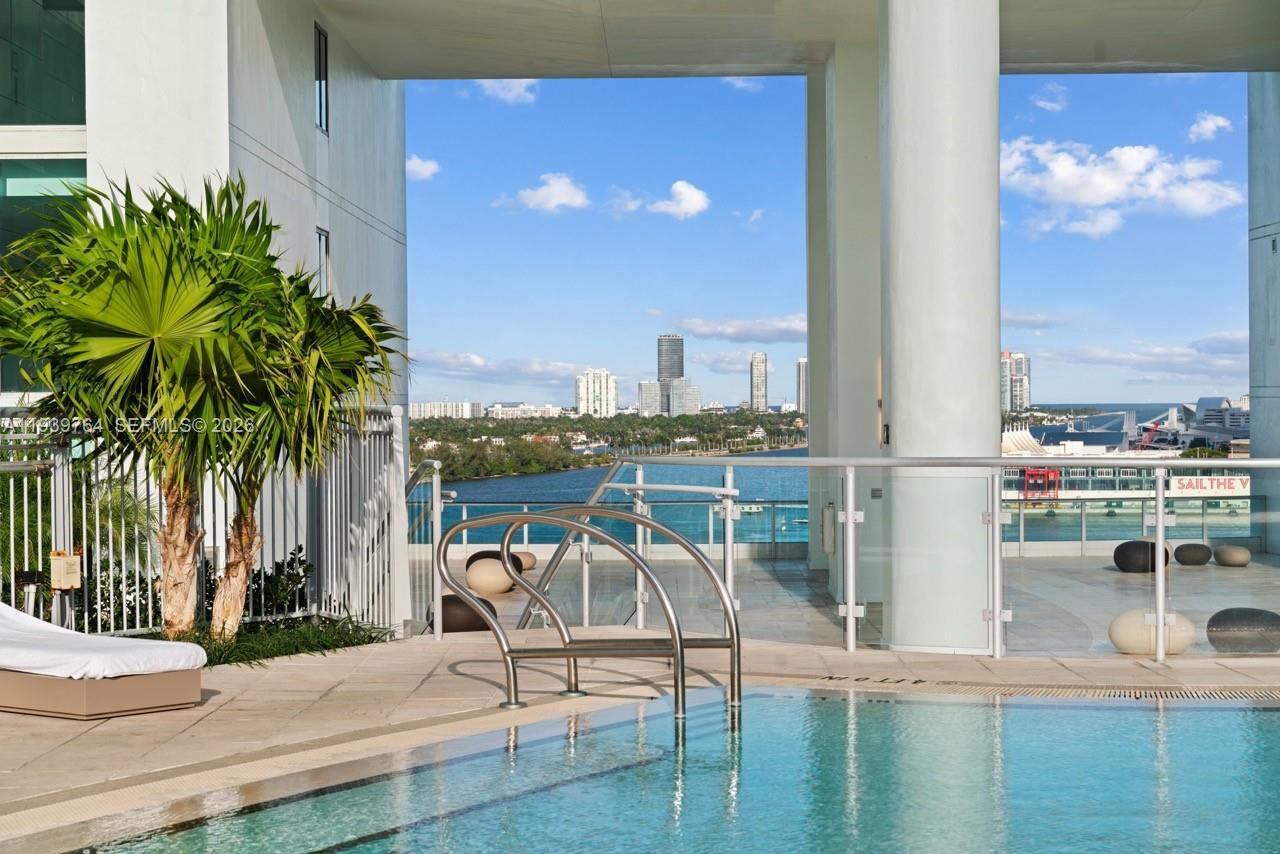 900 BISCAYNE BAY CONDO - Residential