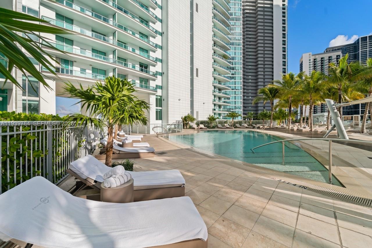 900 BISCAYNE BAY CONDO - Residential