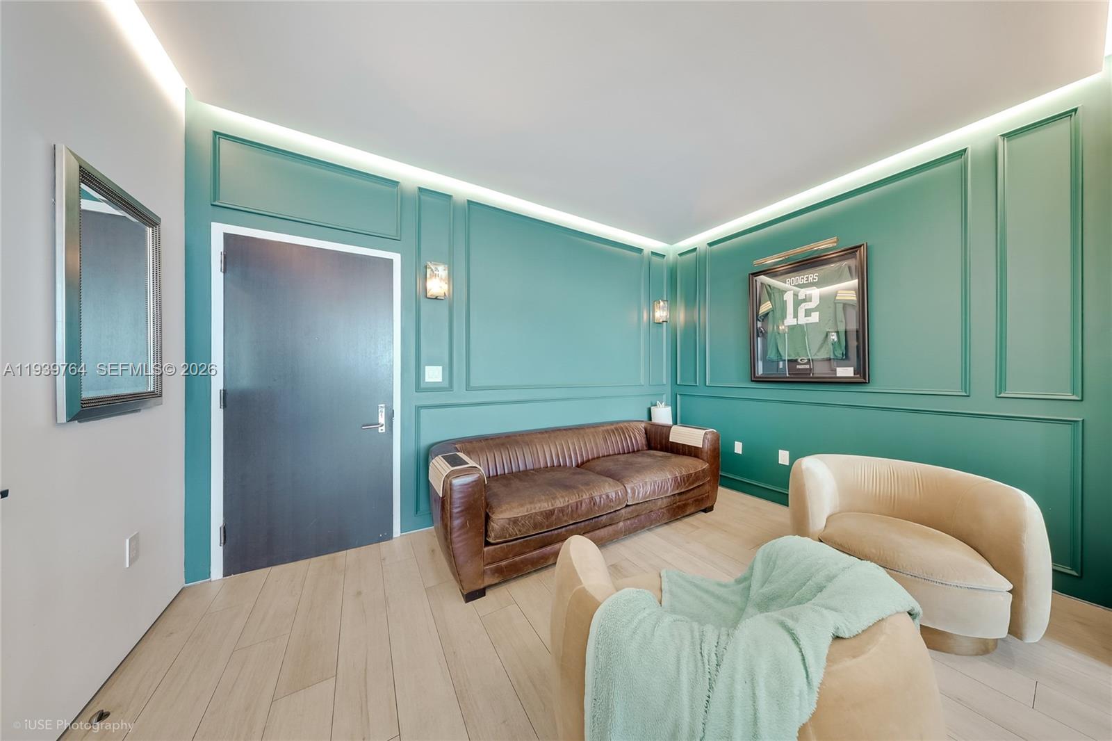 900 BISCAYNE BAY CONDO - Residential