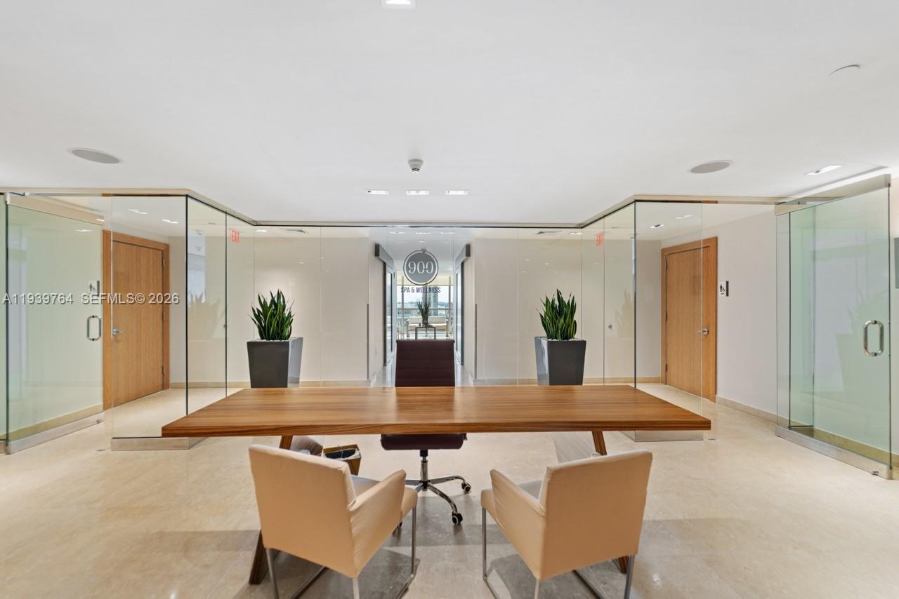 900 BISCAYNE BAY CONDO - Residential