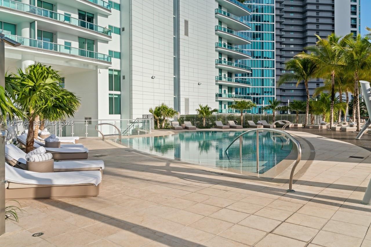 900 BISCAYNE BAY CONDO - Residential