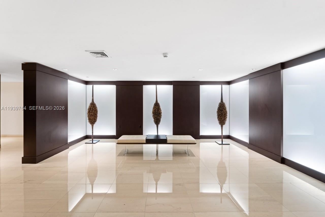 900 BISCAYNE BAY CONDO - Residential