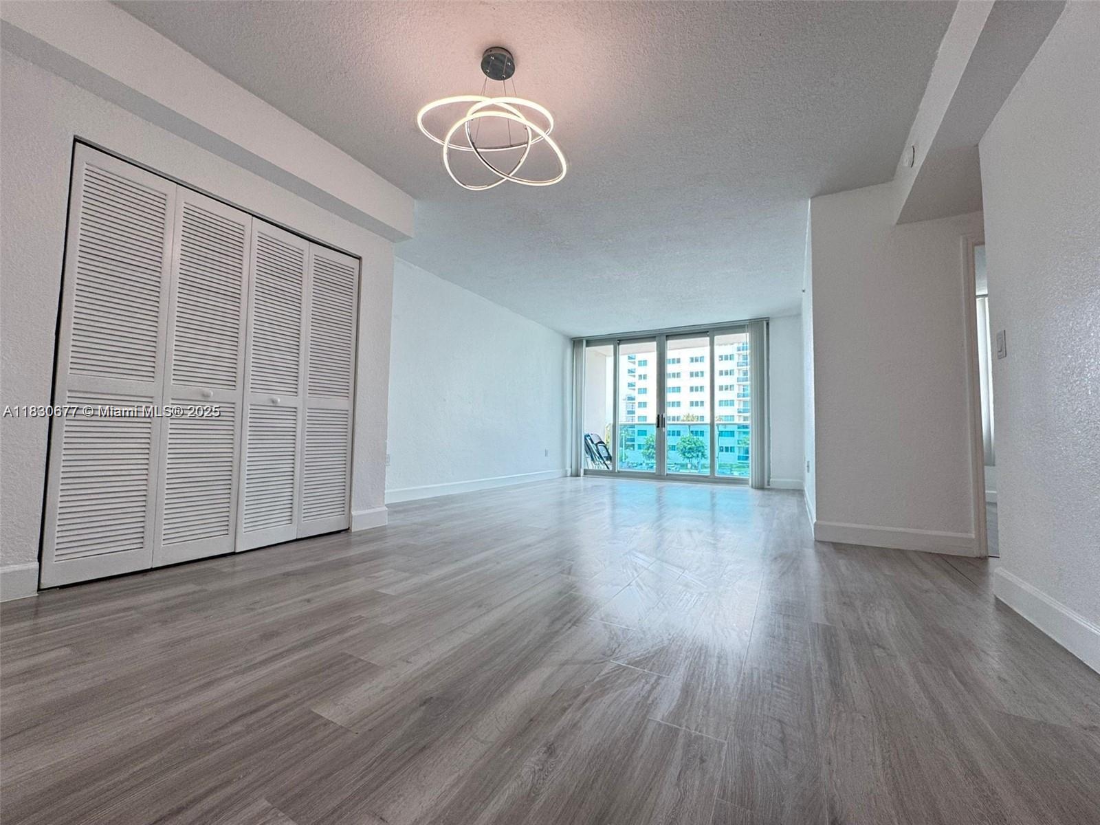 Great living area, spacious with large glass balcony, impact windows and doors. Charming unit with brand new floors, spacious living + dining area and lots of closet space and natural light!.
Beautiful view. The entire building has been recently remodeled and complex amenities include: - Spacious Bay Front Boardwalk -3 Pools - State of the art gym (Fully and professionally equipped) - Convenience stores - Valet services Enjoy the residential and centrical location of North Bay Village in one of the best school districts in Miami. Restaurants, Shops and Beach 1st Month and Deposit. Association Deposit $1000 and $300 Elevator (refundable Next Day)