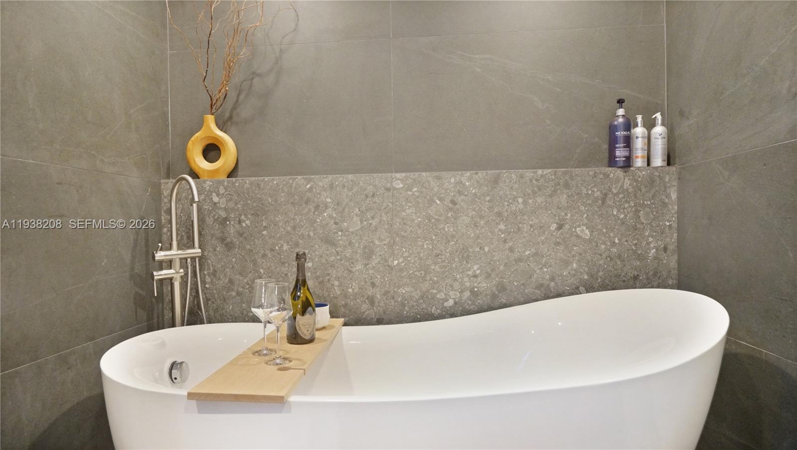 SHORE ACRES AMD PL - Residential Lease