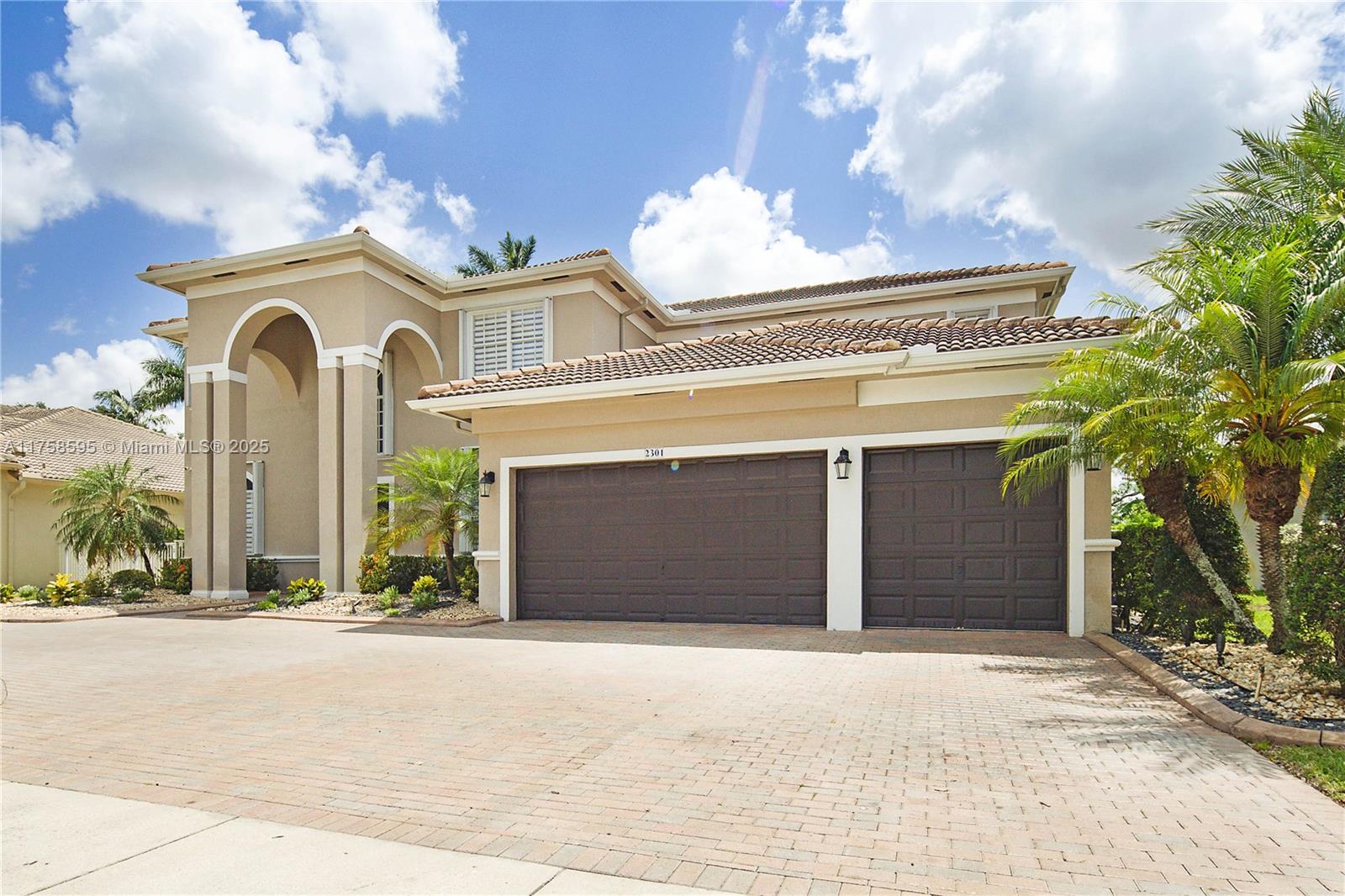 2301 SW 185th Ave