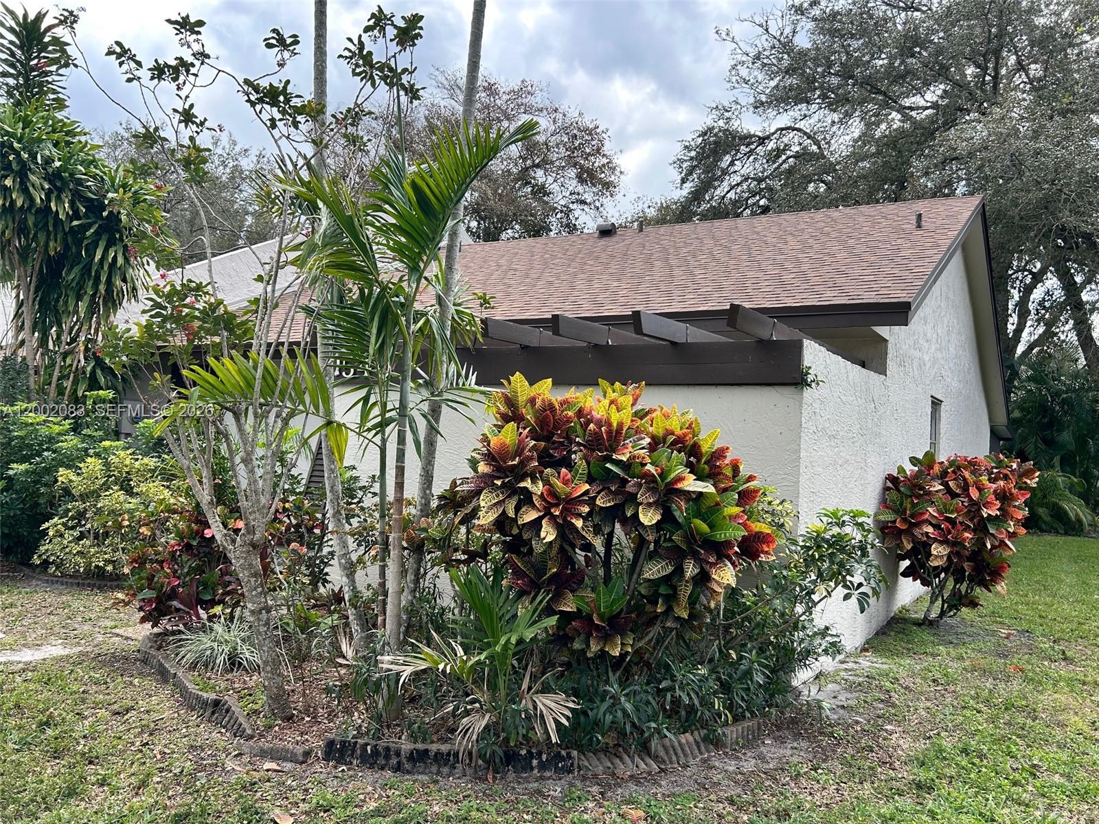 EVERGLADES SUGAR & LAND C - Residential