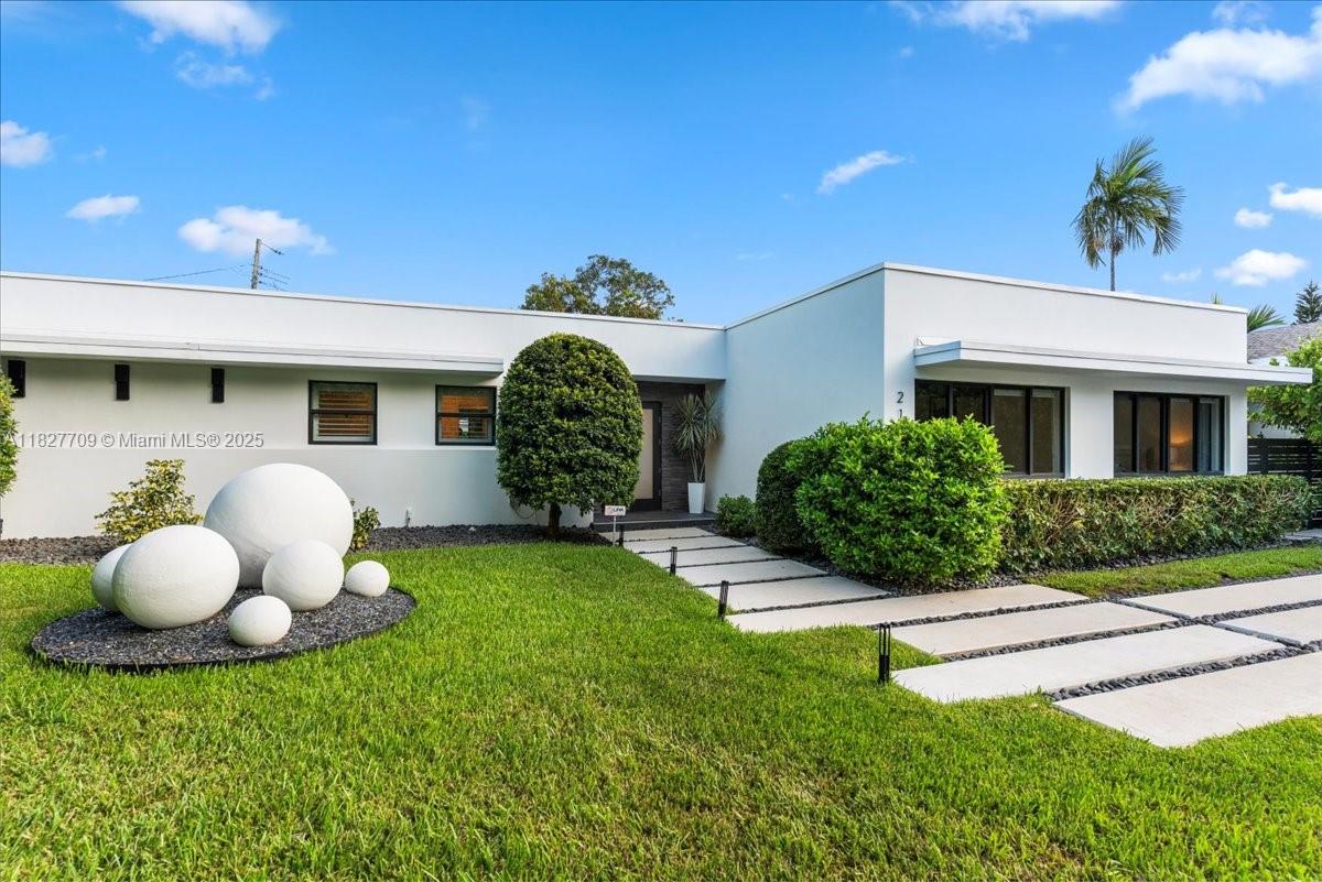 KEYSTONE ISLANDS - Residential