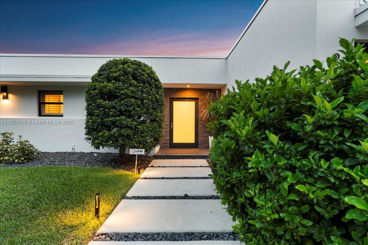 KEYSTONE ISLANDS - Residential