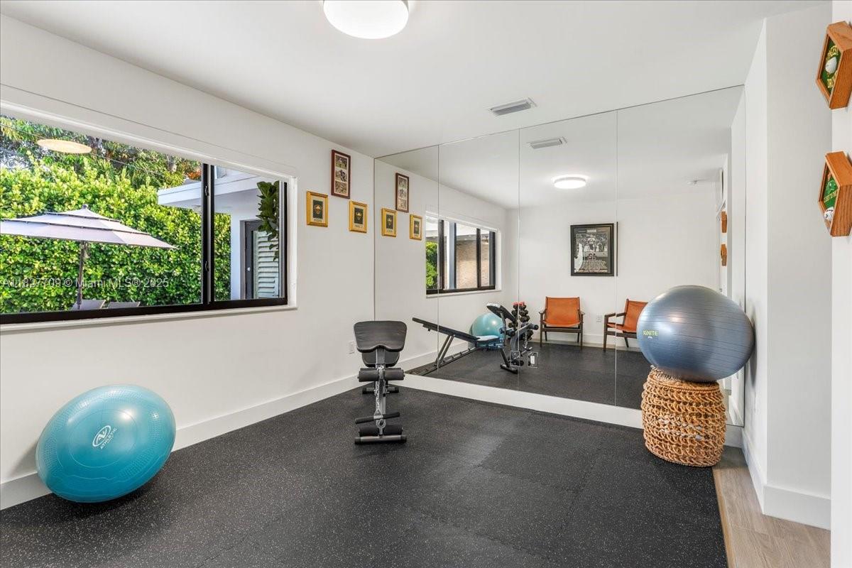 KEYSTONE ISLANDS - Residential