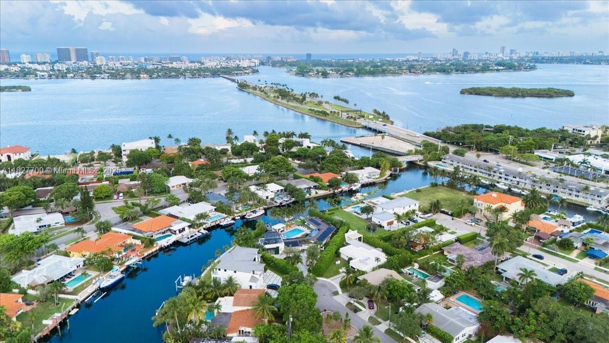 KEYSTONE ISLANDS - Residential