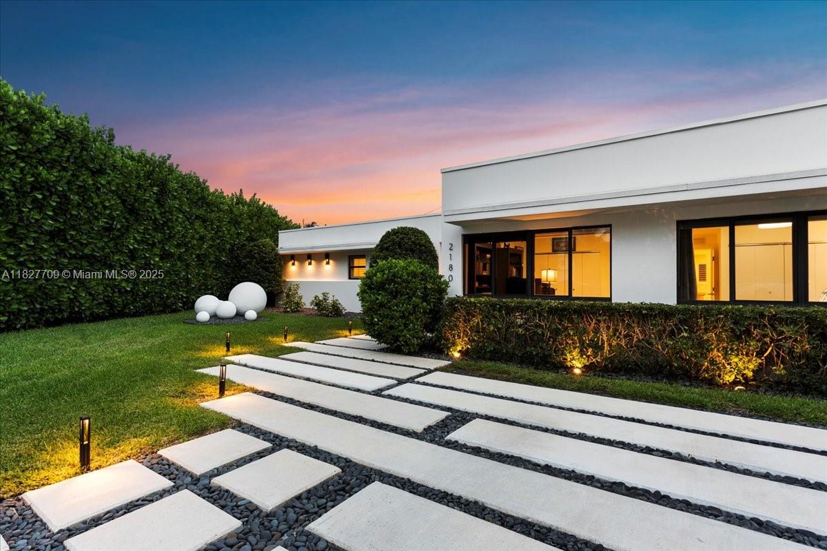 KEYSTONE ISLANDS - Residential