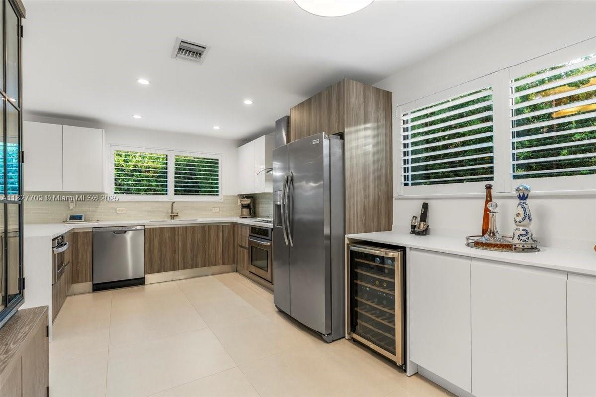 KEYSTONE ISLANDS - Residential