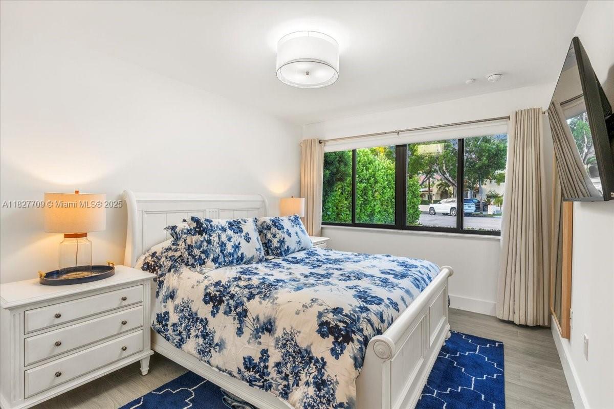 KEYSTONE ISLANDS - Residential