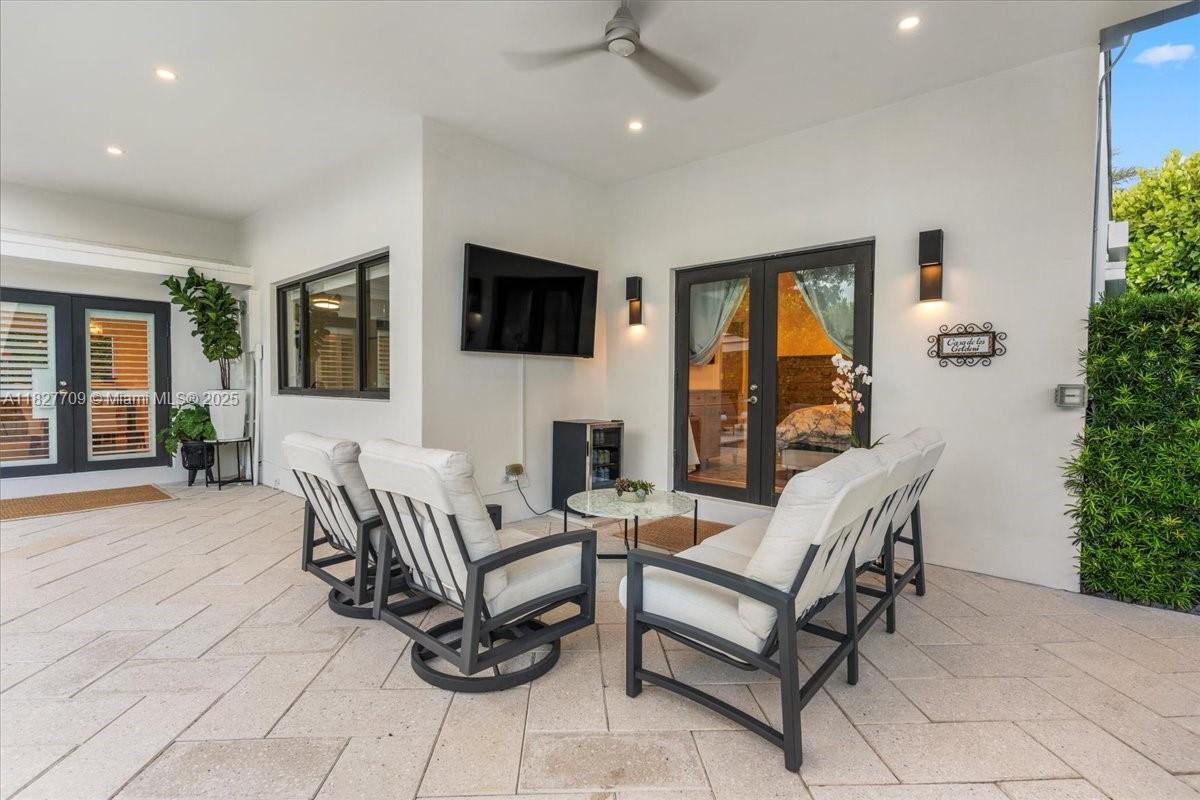 KEYSTONE ISLANDS - Residential