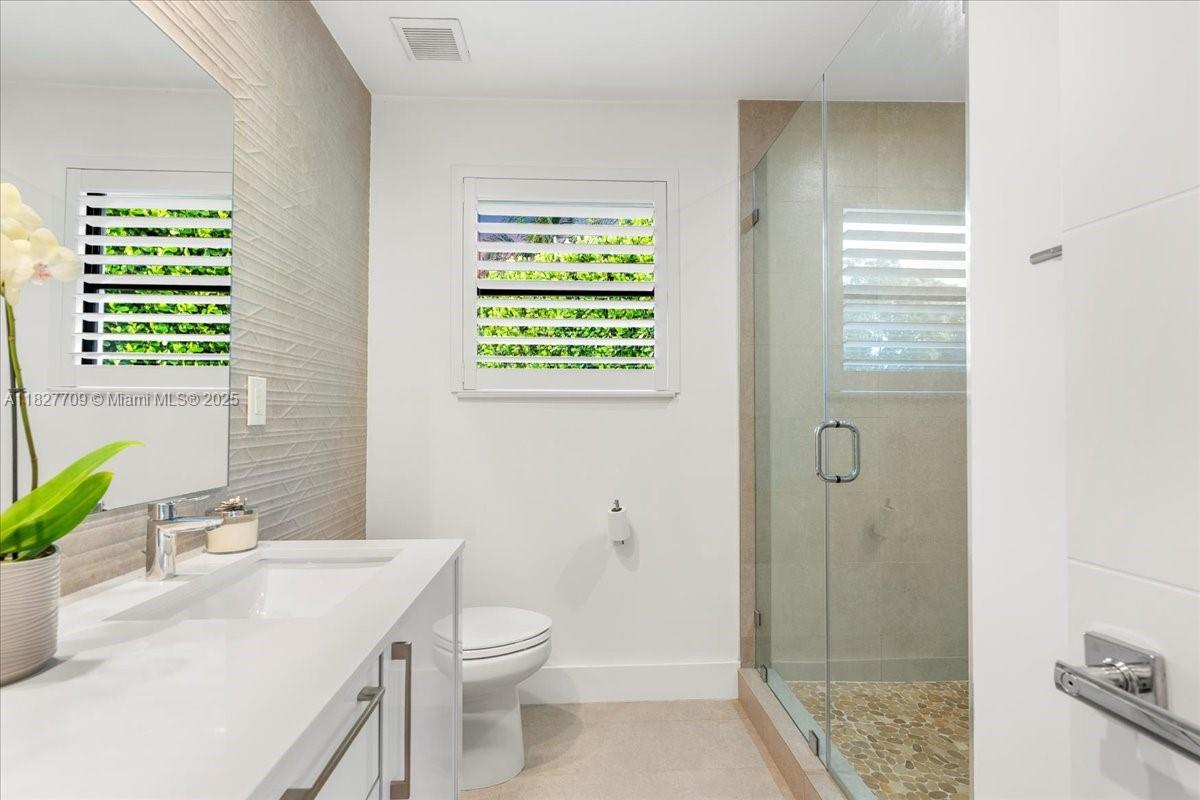 KEYSTONE ISLANDS - Residential