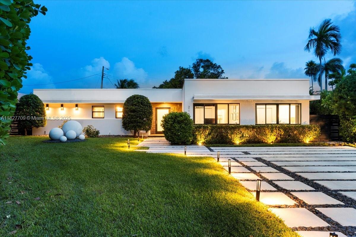 KEYSTONE ISLANDS - Residential