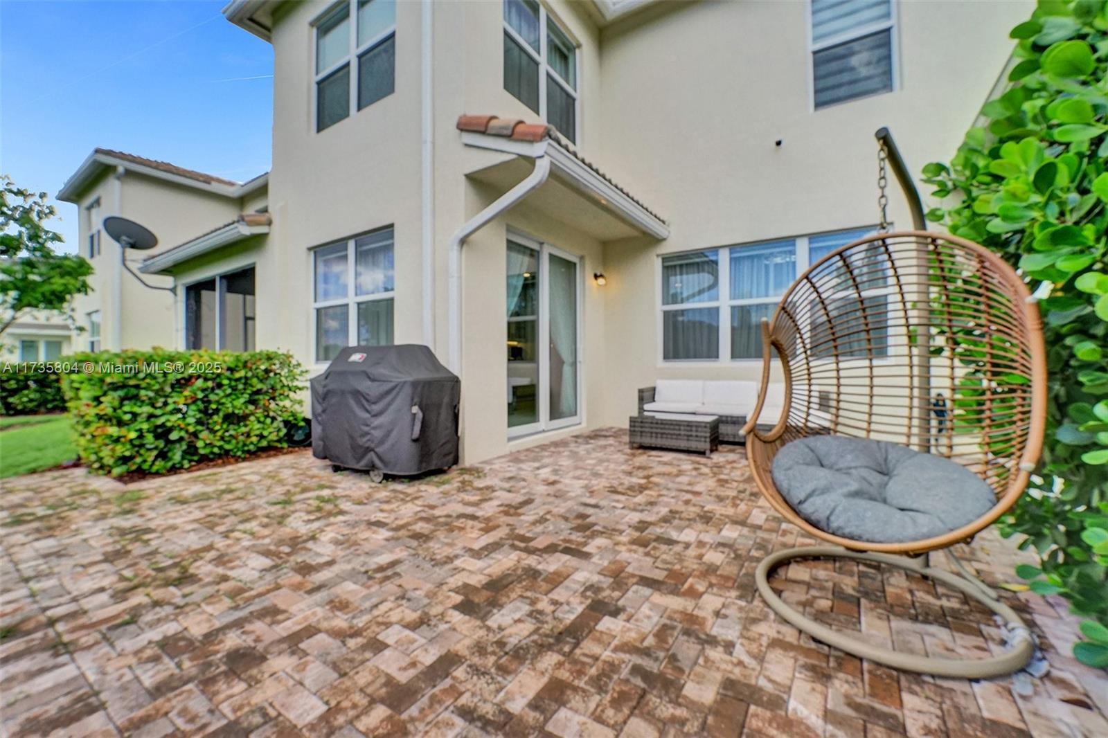 HILLCREST COUNTRY CLUB SO - Residential
