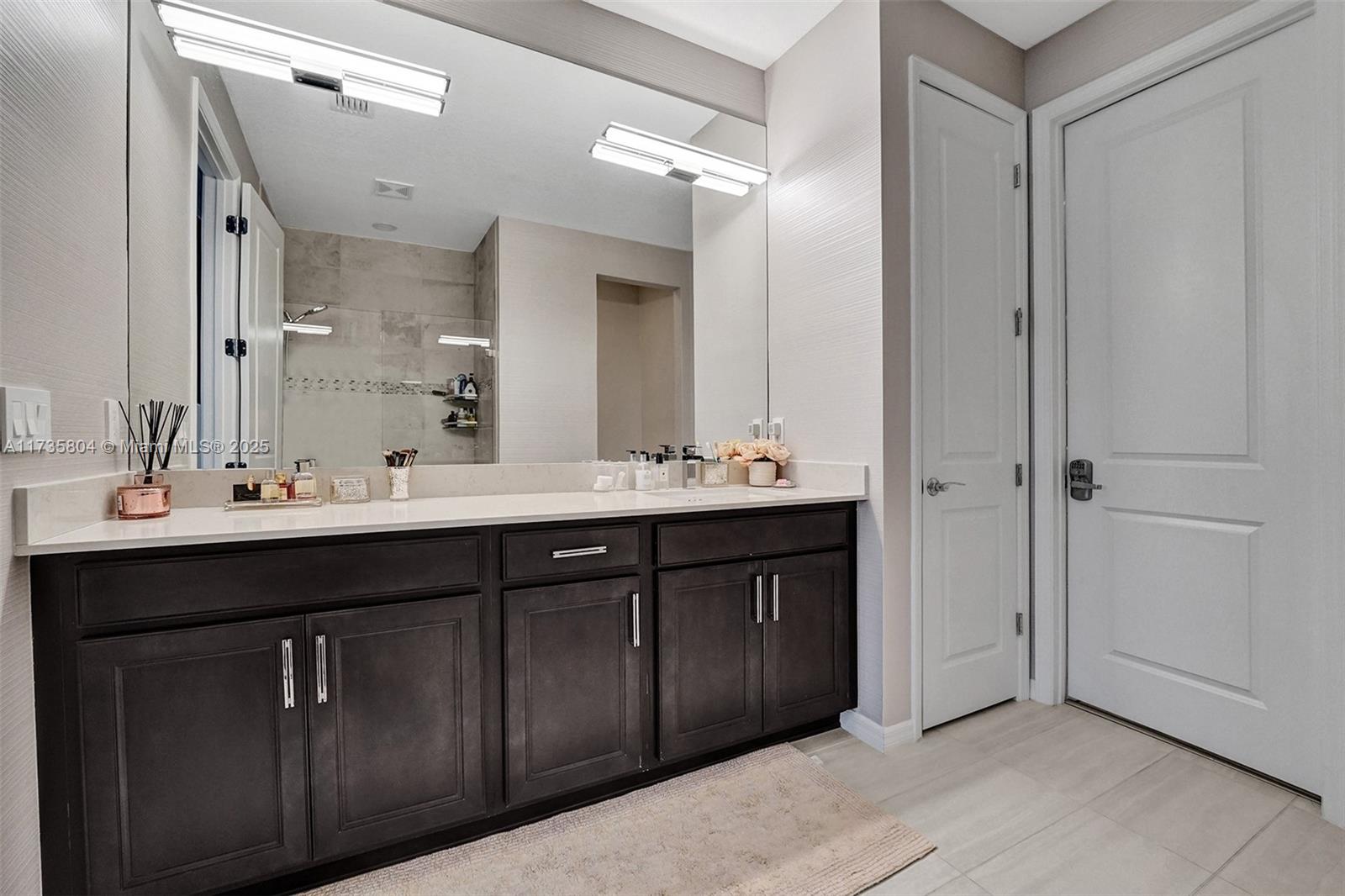 HILLCREST COUNTRY CLUB SO - Residential