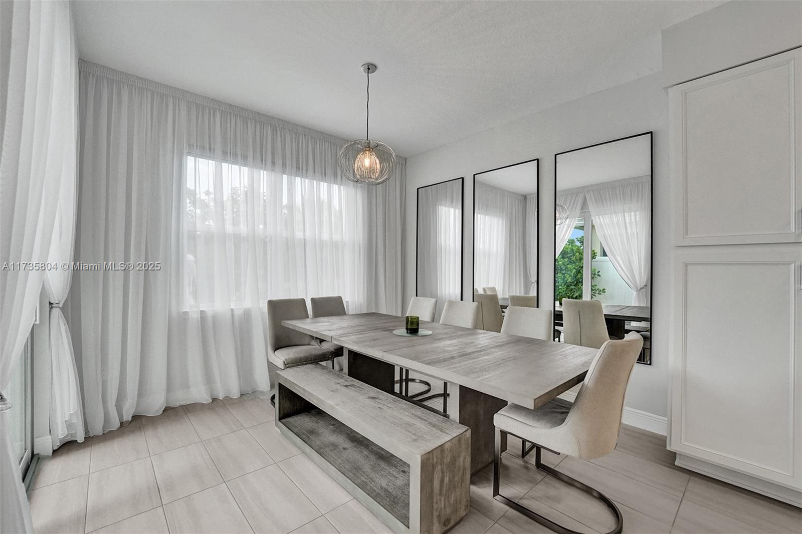 HILLCREST COUNTRY CLUB SO - Residential