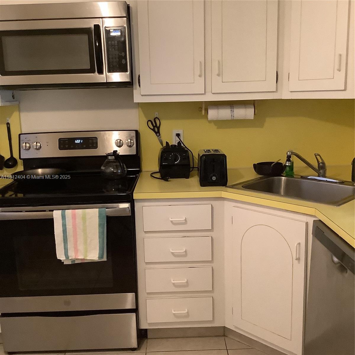 PRINCE GEORGE ARMS CONDO - Residential