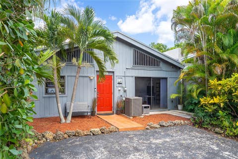 Photo of 11209 SW 114th Lane Circle, Miami, FL 33176 (MLS # A12063228)