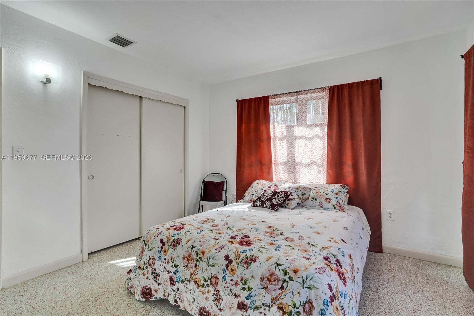 RIVERDALE - Residential