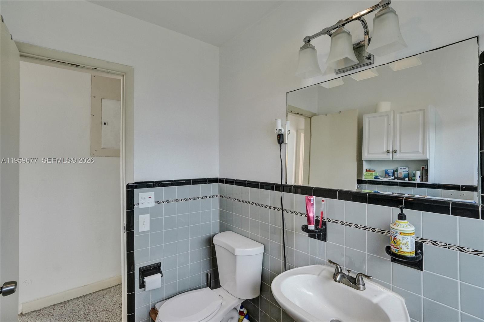 RIVERDALE - Residential